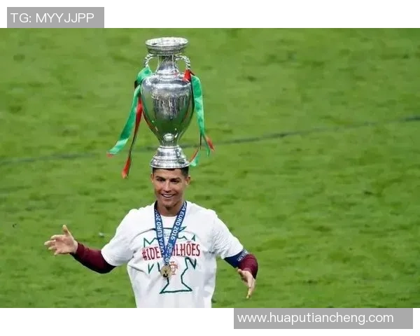 足球明星曼哈德的辉煌历程与成就全景解析