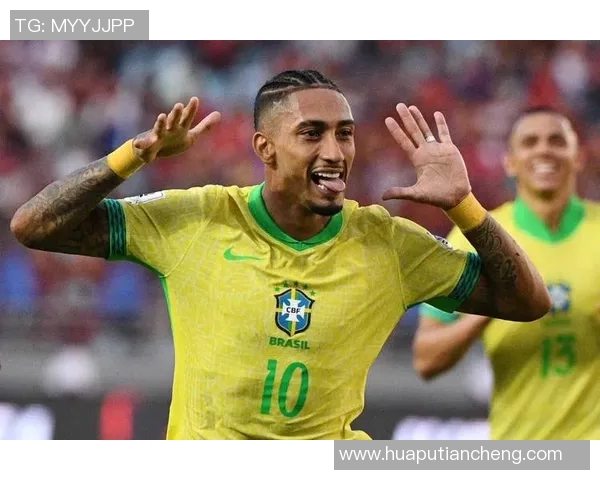 巴西足球明星纪念扑克牌展现传奇球员风采与历史辉煌